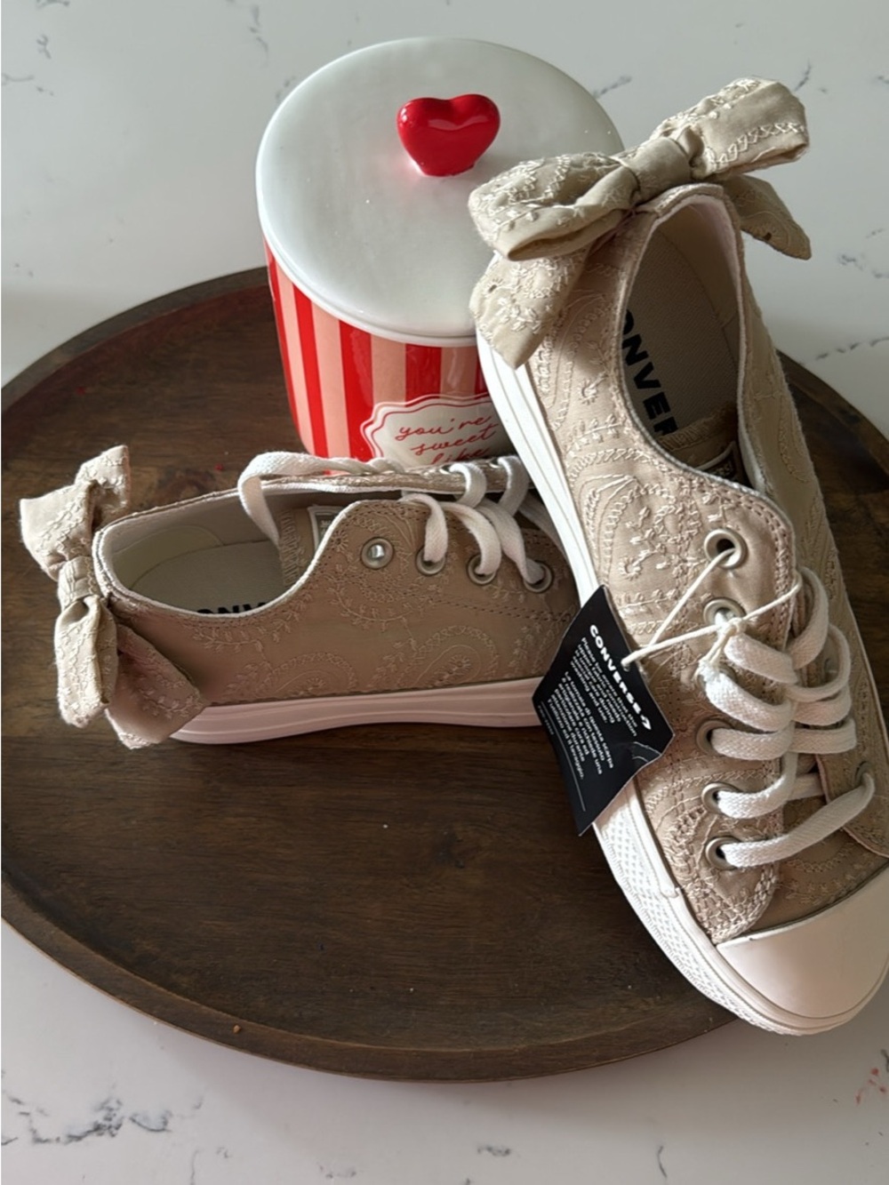 NWT Converse Women's Beige Embroidered LowTop Platform Sneakers - Picture 2 of 4